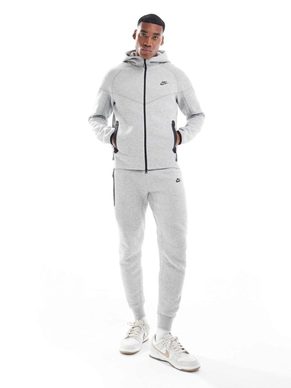 NIKE tech fleece joggers pants in gray size large